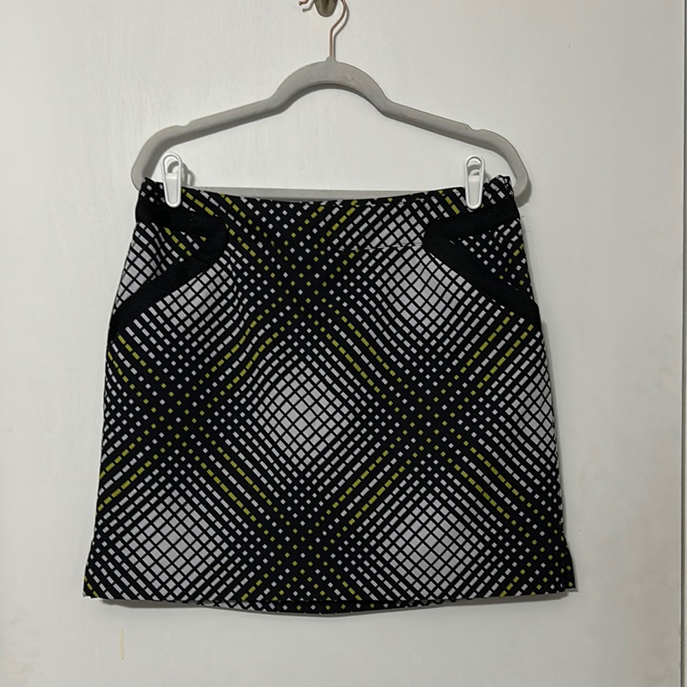 EP Pro Black and White Golf skirt